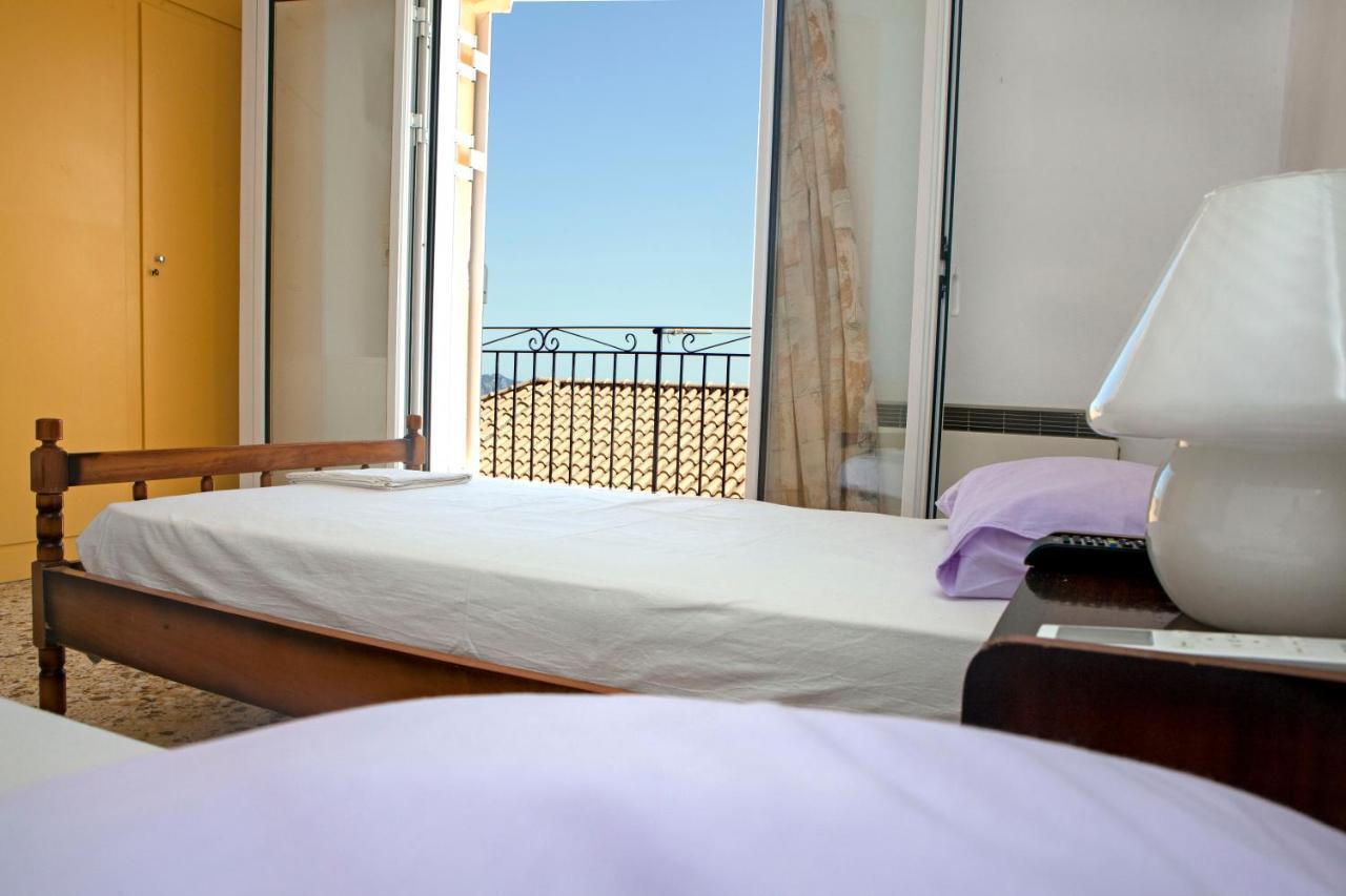 Family House In Lakones Villa Paleokastritsa Ngoại thất bức ảnh